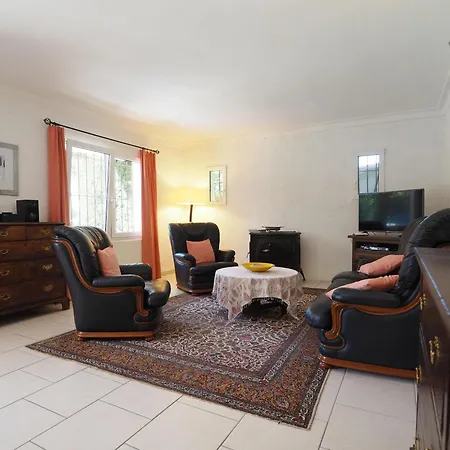Holiday home Casa Con Piscina Privada, Jardin Amplio Y Estudio Independiente, 5 - Es-325-34 *